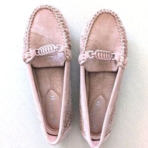 New Suede Loafers Flats Taupe Pink Size US 6, EUR 36